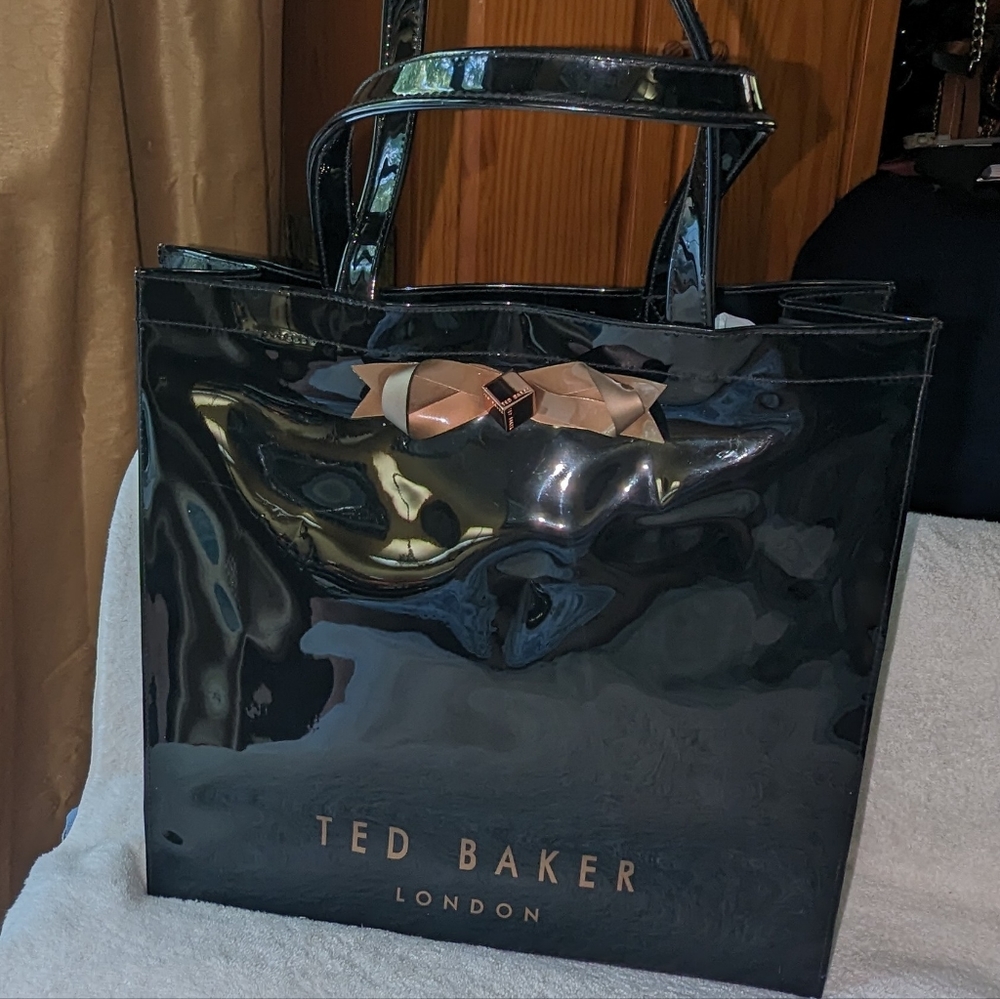 Ted Baker Almacon bow detail icon bag.